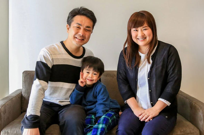 土岐市の高断熱住宅に住む家族
